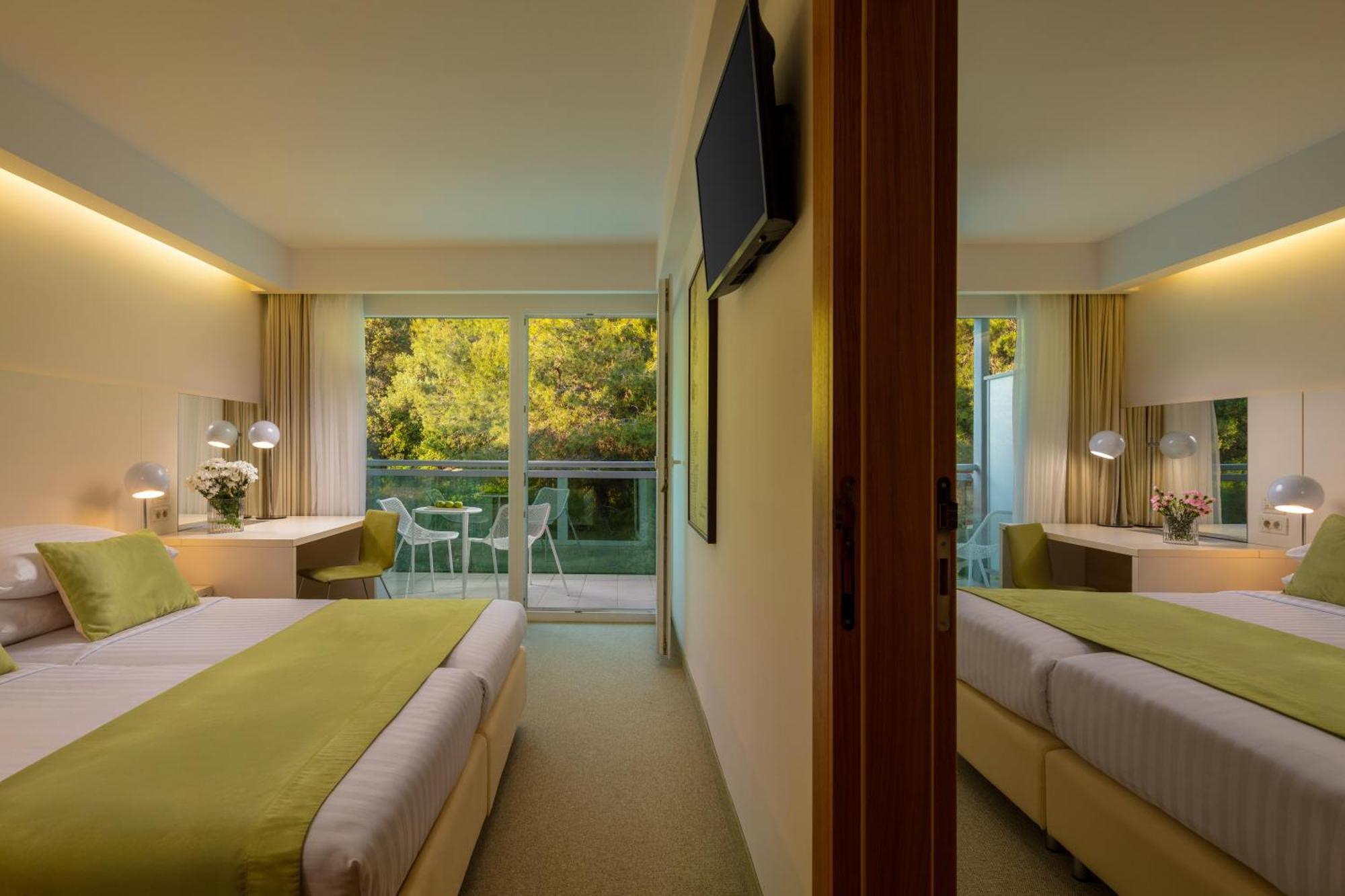 Hotel Family Vespera 4*